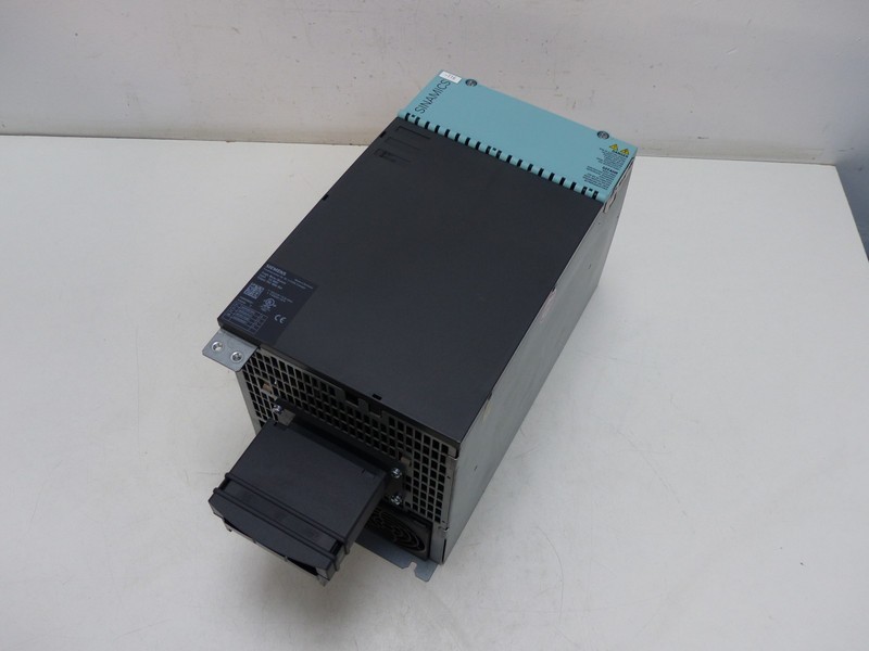 SIEMENS Small PLC Programmable Logic Controller 6SL3120-1TE28-5AA3 3AC 400V